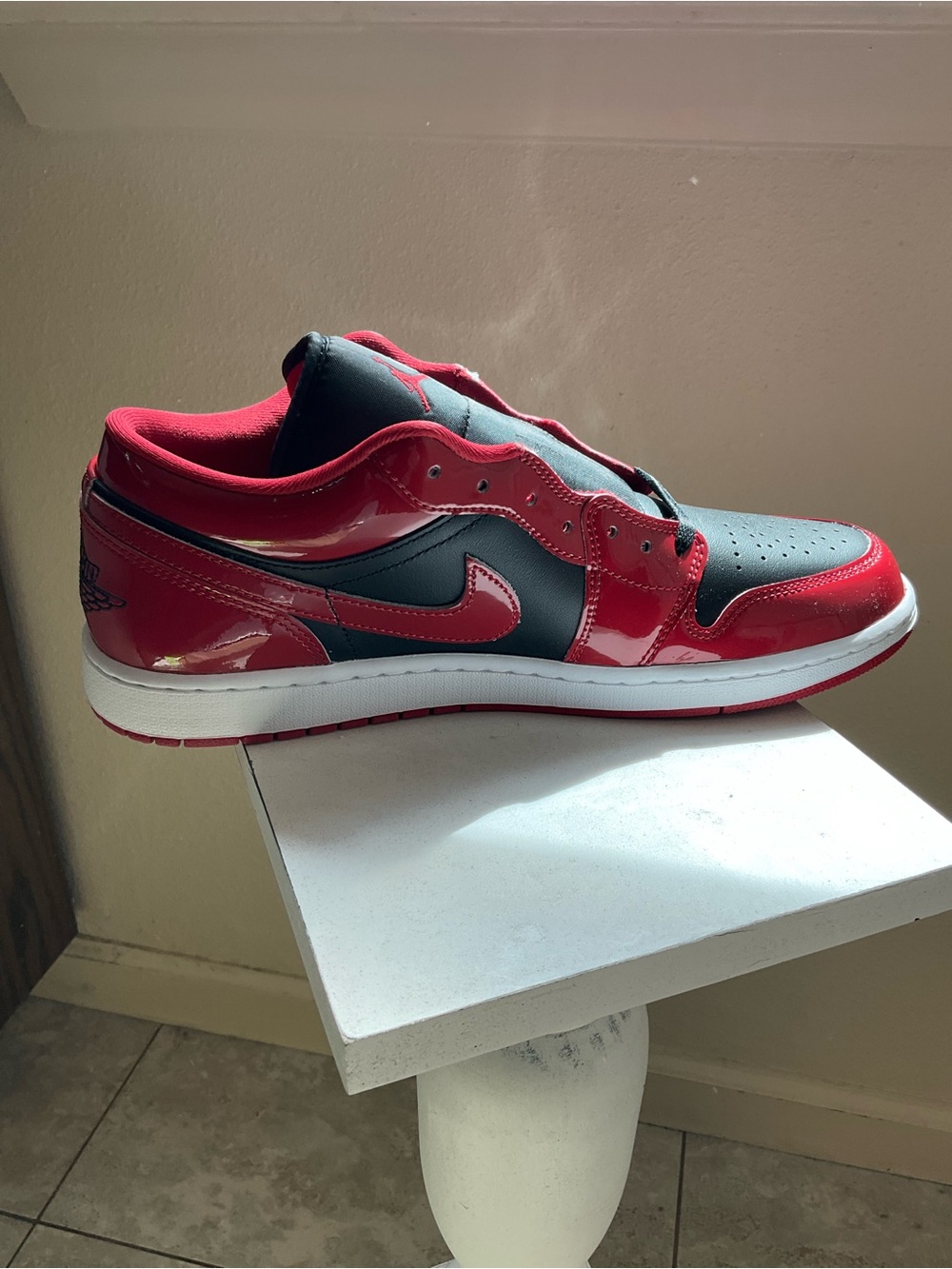 Nike Jordan Air Jordan One Low Patent Leather Varsity Red Black White - Picture 9 of 14